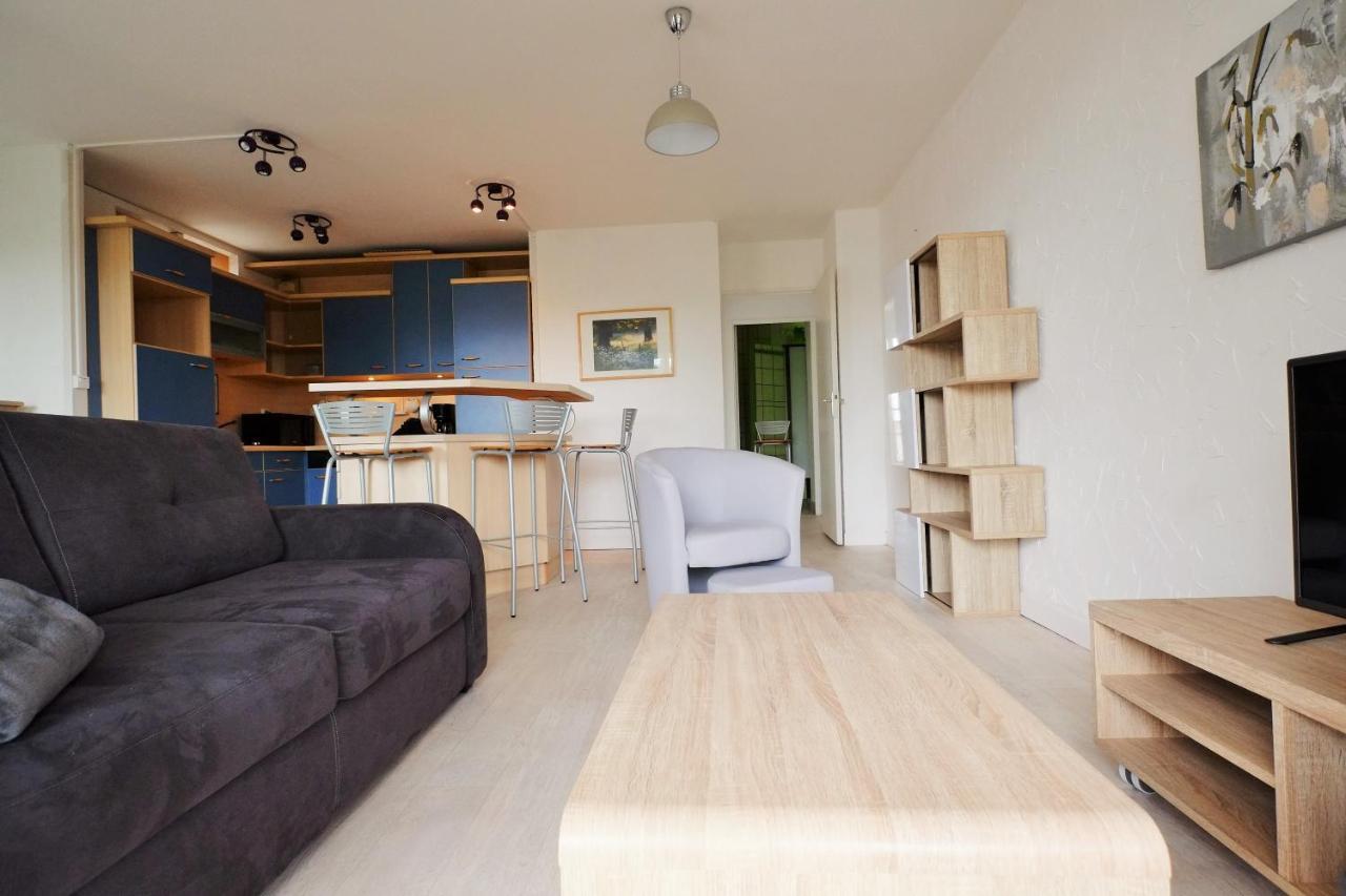 70 M2 Avec Balcons Et Parking Apartment Lille Luaran gambar
