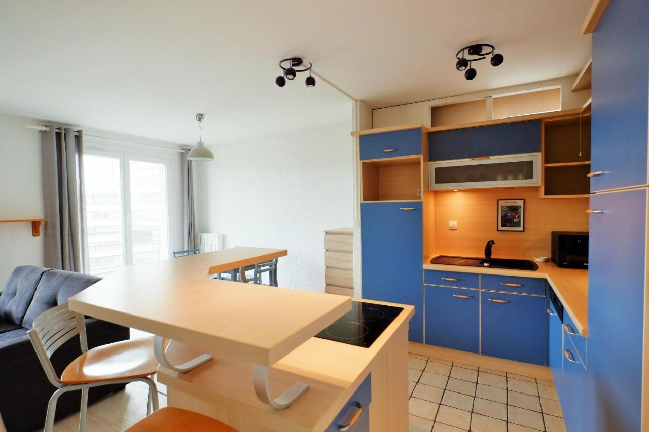 70 M2 Avec Balcons Et Parking Apartment Lille Luaran gambar